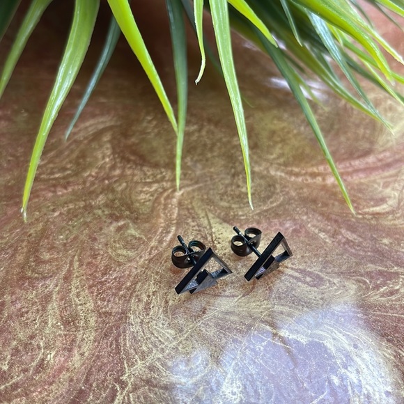 Black Geometric Double Triangle Earrings. Brand new. - Picture 5 of 5